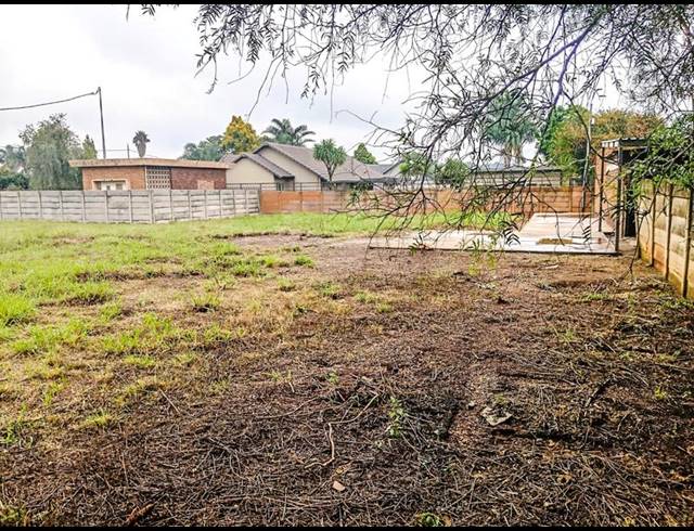 LAND FOR SALE IN BRENTHURST
